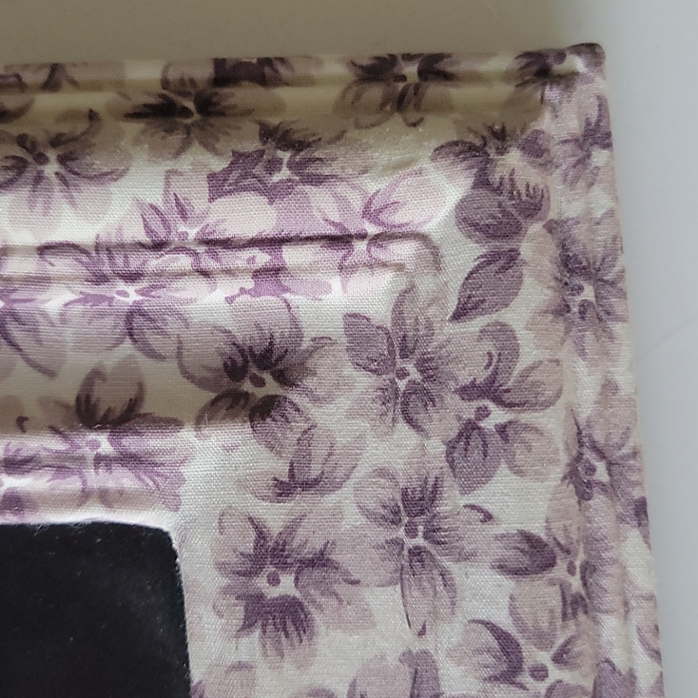 Picture frame - Picture 2 of 2